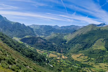 Vista del valle Somiedo desde la ruta de la Braña de Mumián